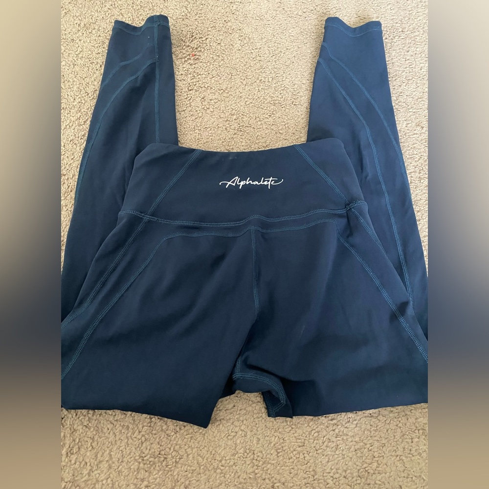 Alphalete leggings